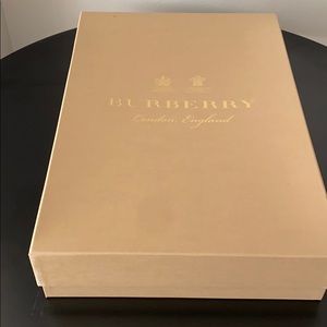 Burberry Tan & Gold Large Gift Box
